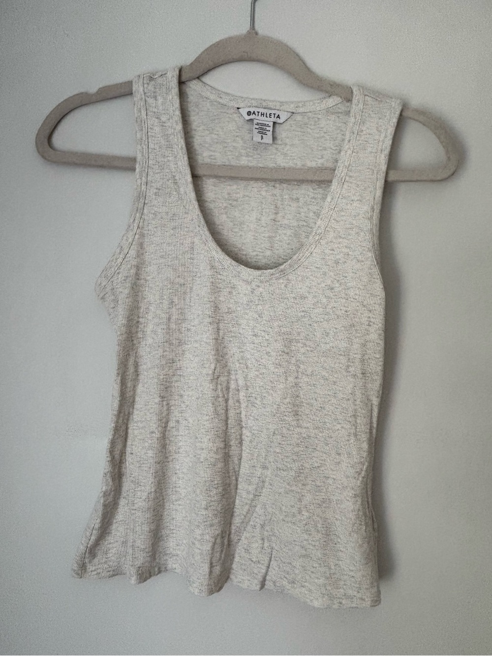 Athleta Heathered Light Gray Scoop Neck Ribbed Tank Size Small NWOT